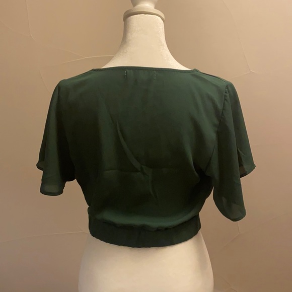 Love Tree Green Crossover Crop Top with Butterfly Sleeves - Picture 2 of 8